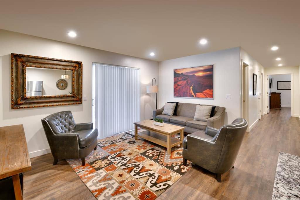 5D New Redcliff Condo, Pool & Hot Tub Moab Esterno foto